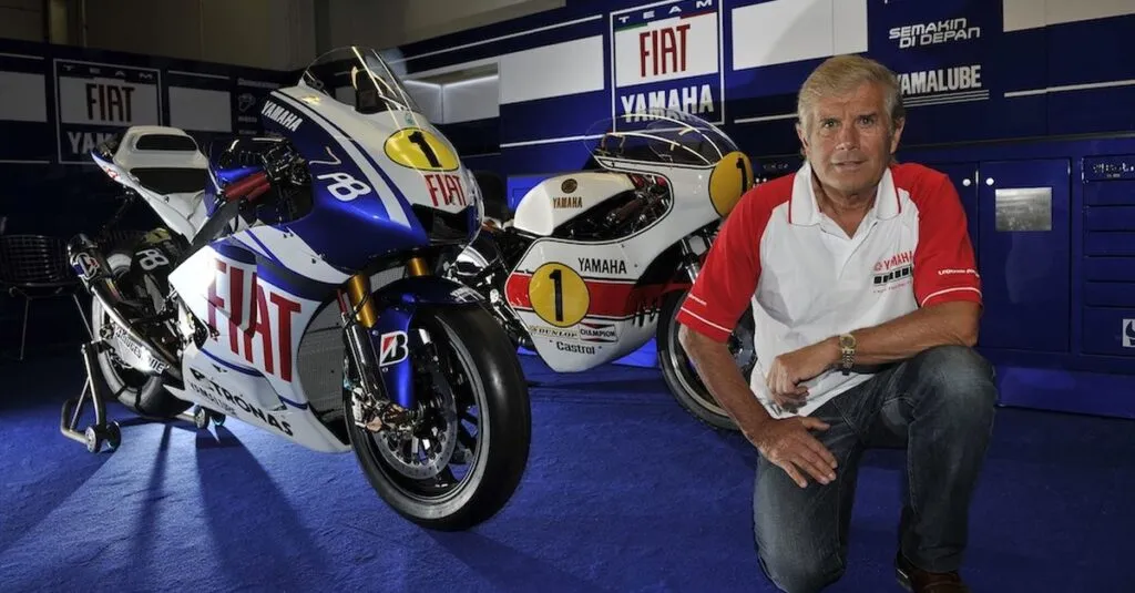 Giacomo Agostini nel 2010 ad Assen