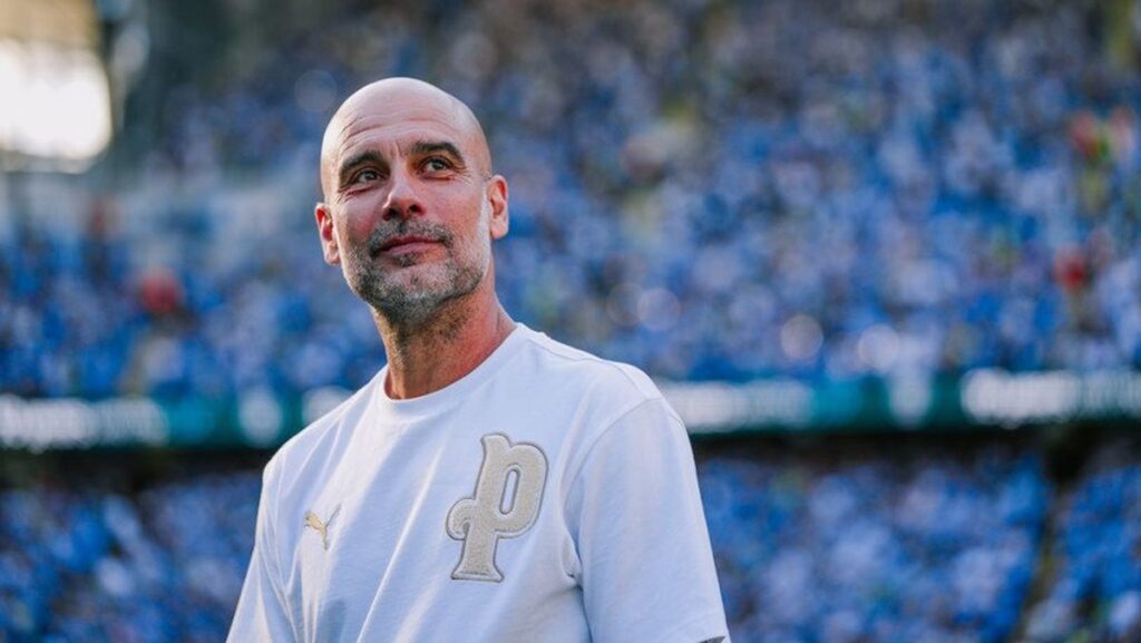 “Pep è come Robert De Niro”: il documentario su Guardiola svela un lato mai visto Guardiola sulla panchina del Manchester City