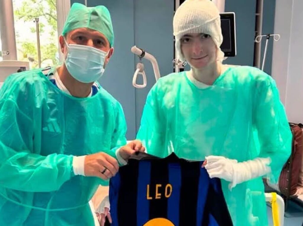 Sei mesi dopo Crans-Montana, Leonardo Bove ritrova San Siro e un pezzo di vita Leo con la maglia dell'Inter