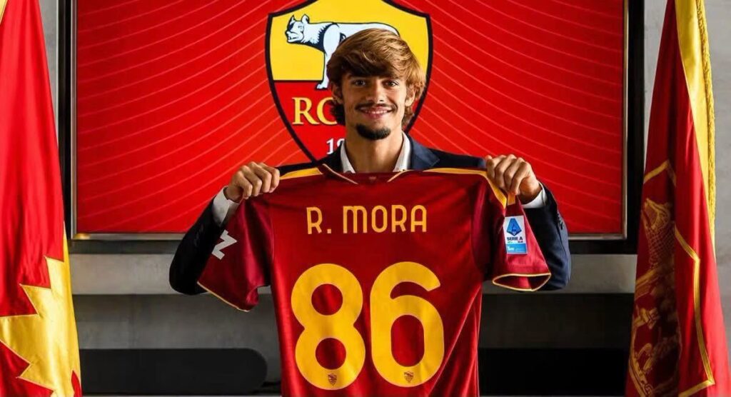La scelta di Mora fa la storia: con il numero 86 la Roma completa un traguardo che mancava dal 1995 Mora ha scelto la maglia 86