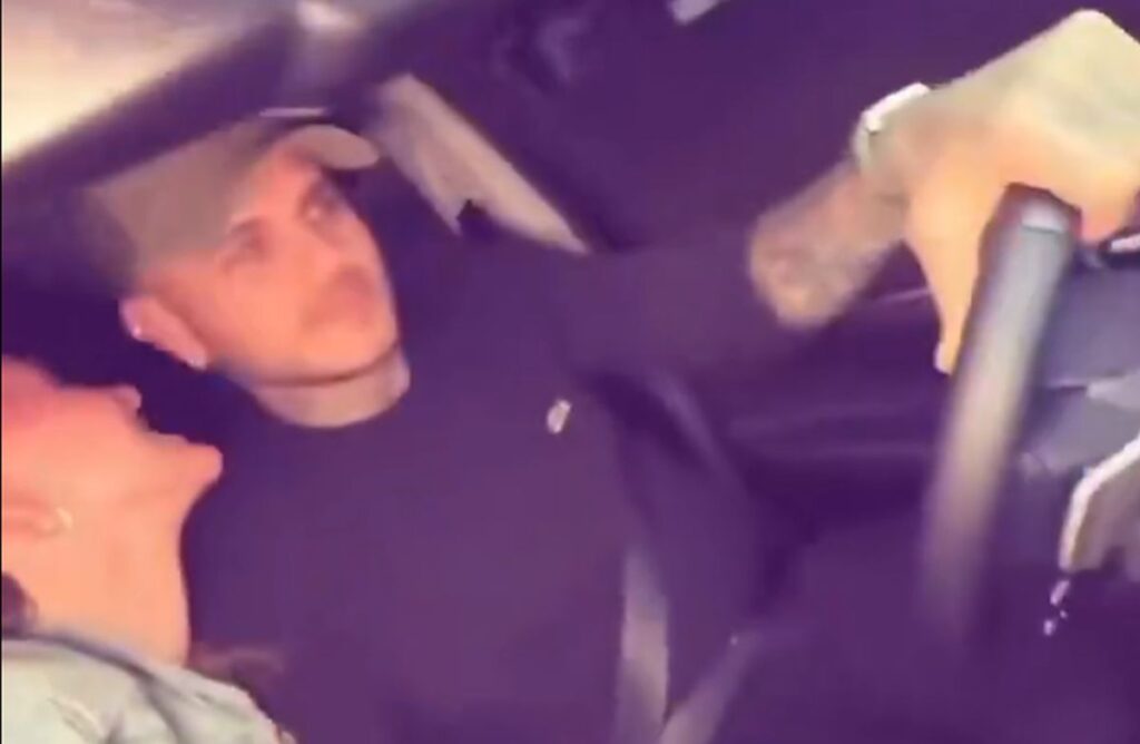 Icardi beccato con patente scaduta: la risposta volgare al ministero argentino fa il giro del web China Suarez e Icardi