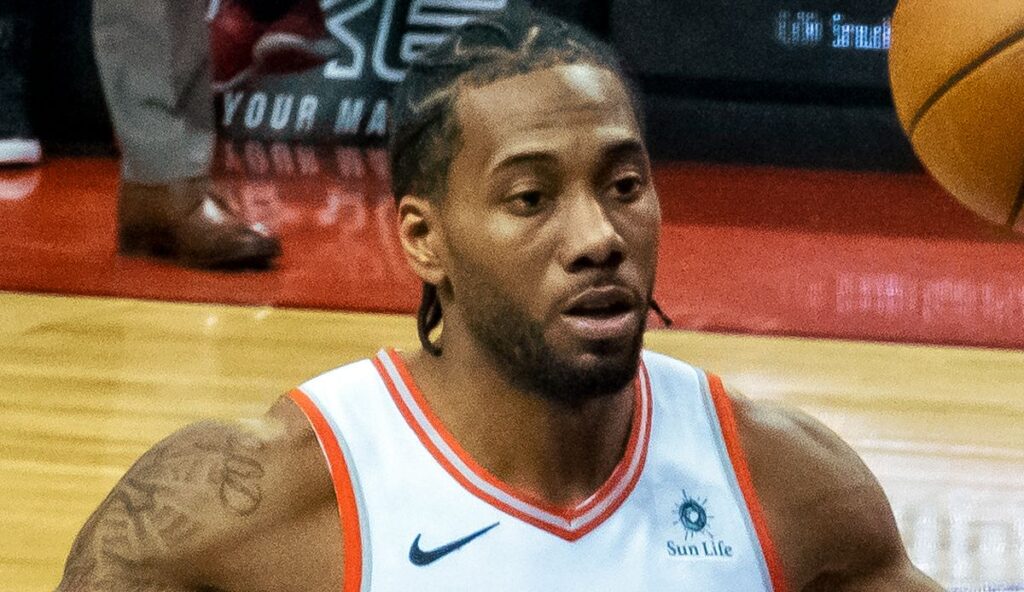 Clippers travolti dallo scandalo: la NBA cancella cinque Draft e presenta il conto Kawhi Leonard