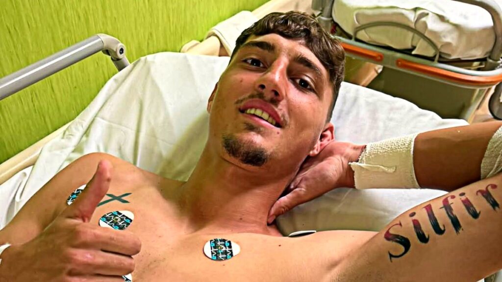“Dobbiamo aspettare che qualcuno muoia?”: il grido di Bassetti dopo il malore di Bozhinov scuote il calcio italiano Rosen Bozhinov dopo essersi ripreso in ospedale